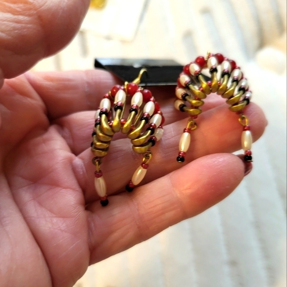 Pair of Native American style Earrings Headdress Hand made - Picture 10 of 10